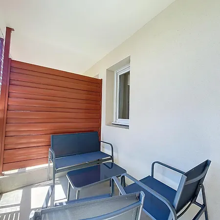 3617-appartement 4 Couchages Avec Piscine *